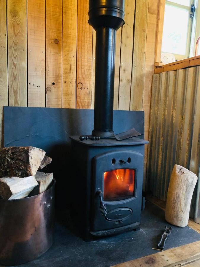 The Big Green Shepherds Hut تشارلوود المظهر الخارجي الصورة